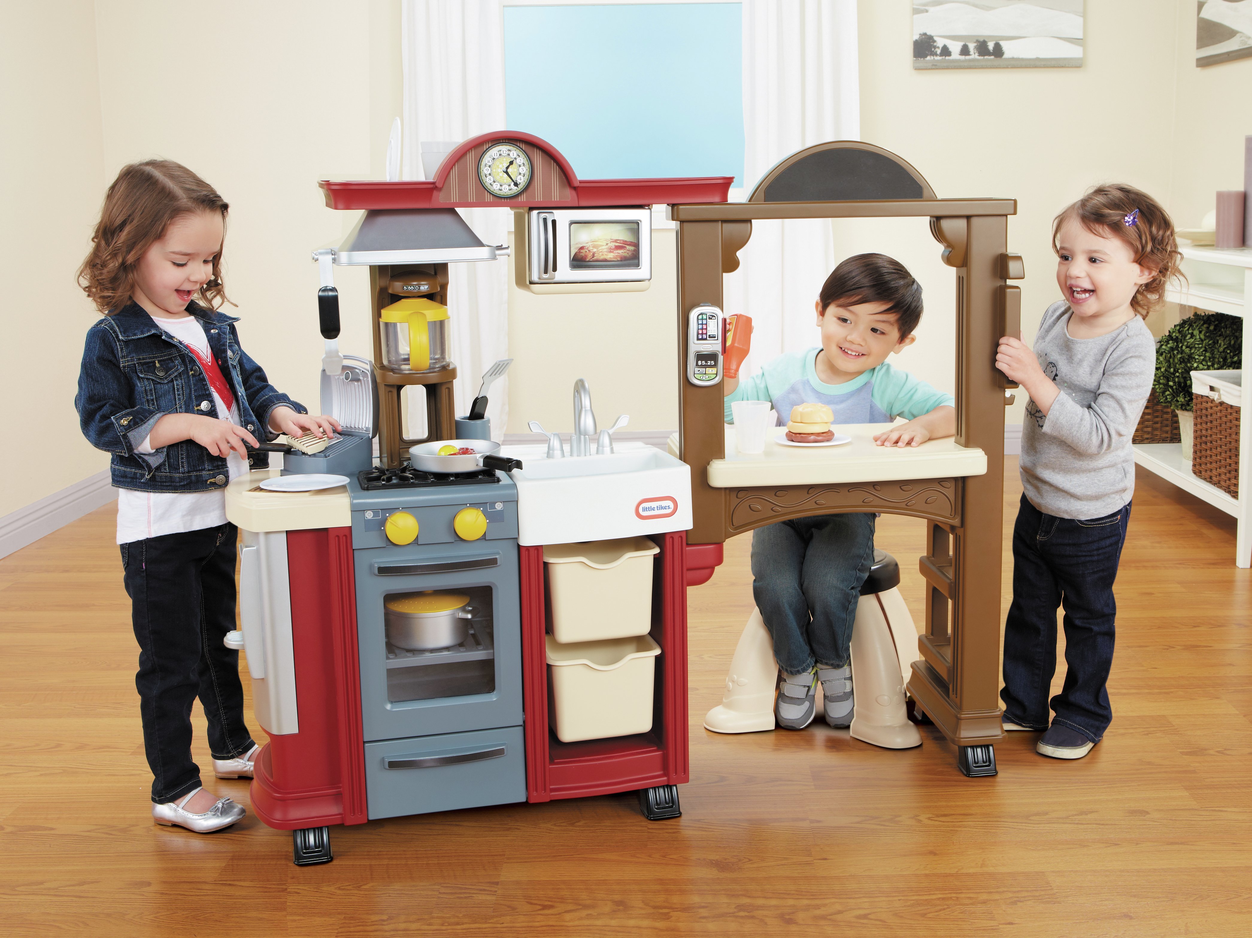 Little Tikes Kitchen & Restaurant review