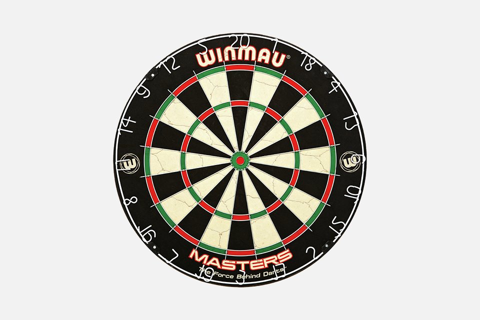 Winmau masters bristle dartboard.