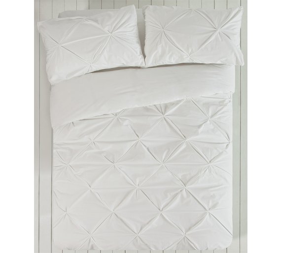 Buy Heart of House Hadley Pintuck White Bedding Set - Double at Argos ...