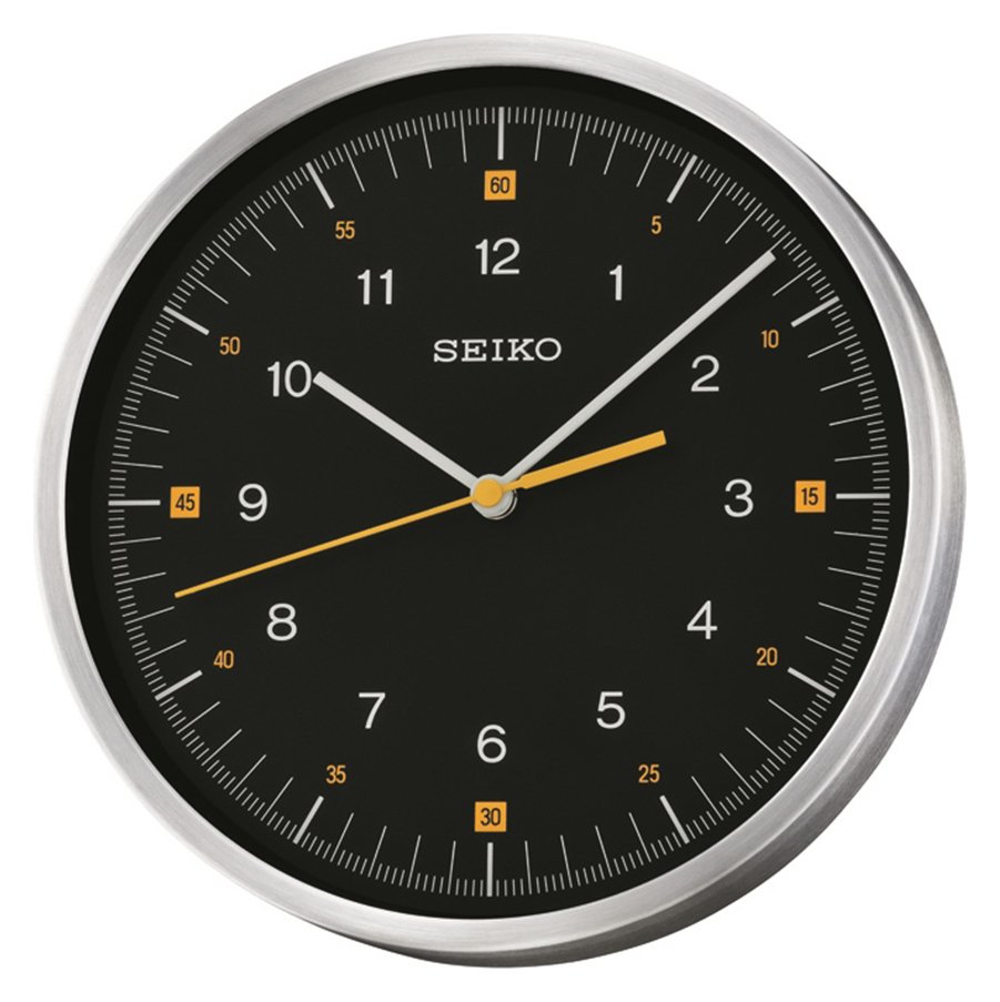 Seiko Round Aluminium Clock with Black Dial Review