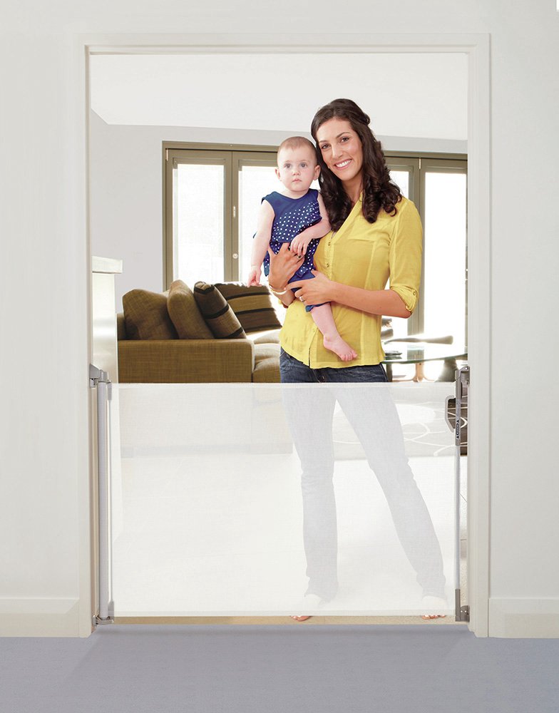 Dreambaby Retractable Gate - White (Fits Gaps up to 140cm)