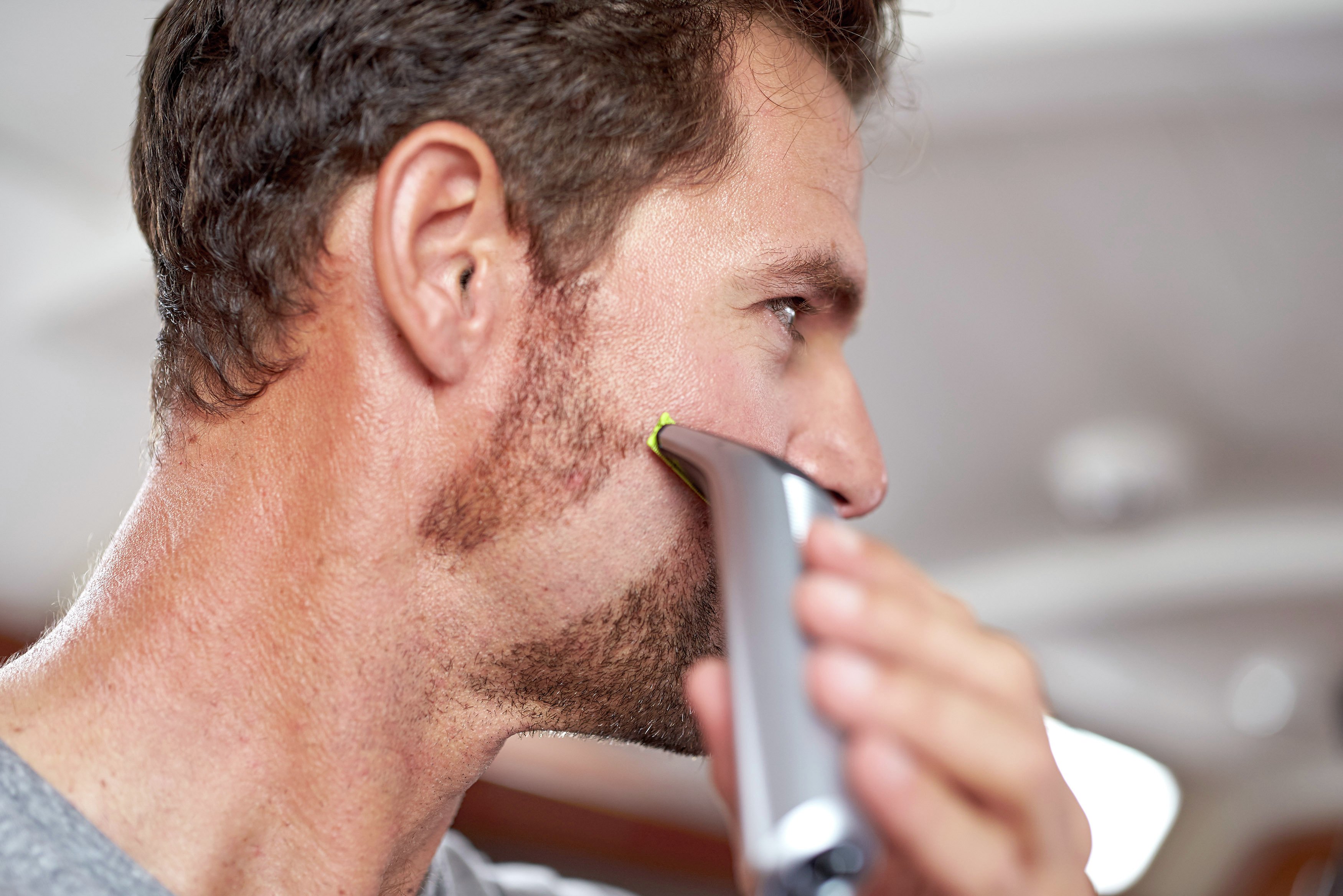 Philips Wet and Dry OneBlade Pro Trim, Edge and Shave QP6520 Review