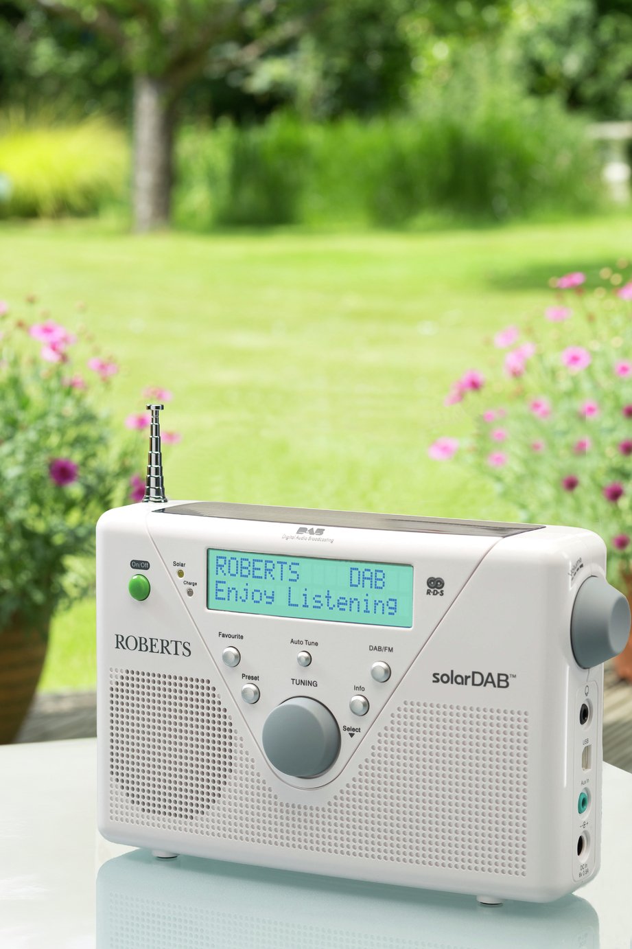 Roberts Solar DAB/FM Solar Powered Radio Review