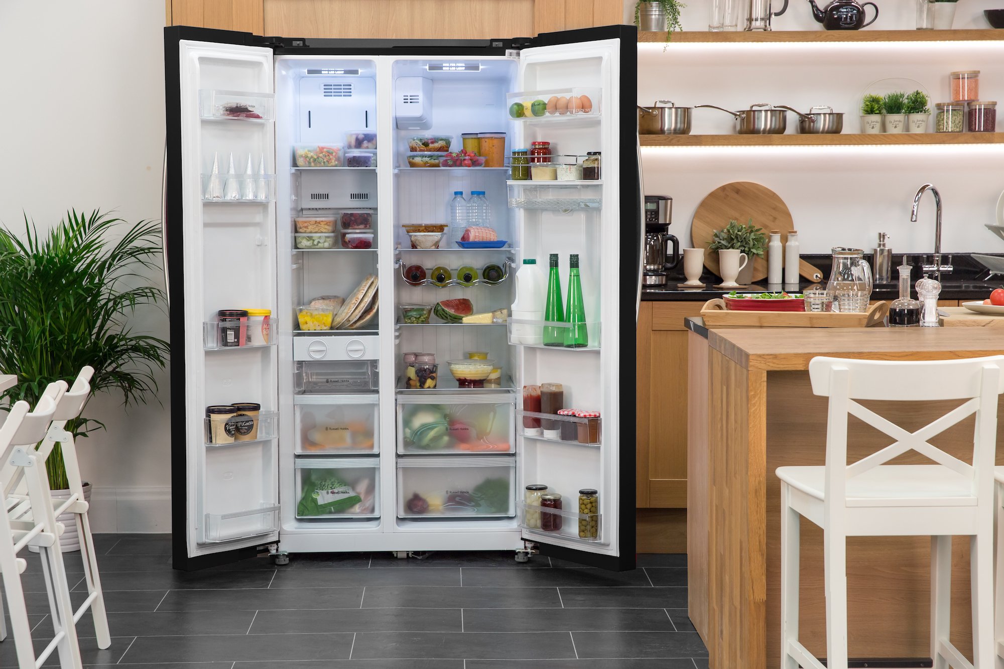 Russell Hobbs RH90FF176BWD Fridge Freezer Black. Reviews