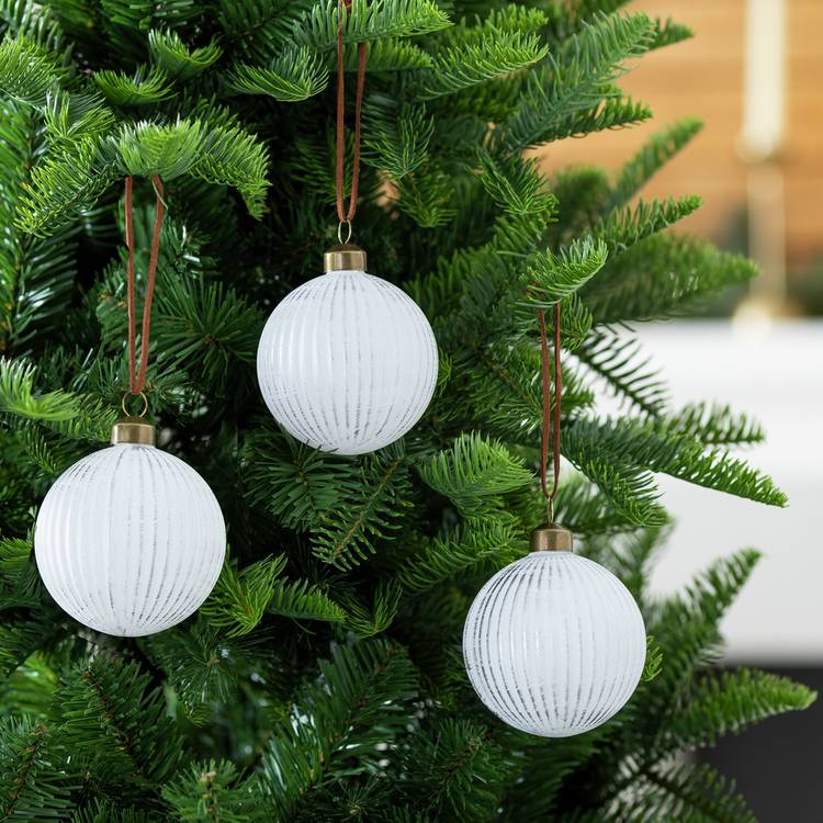 Habitat Pack of 3 Glass Christmas Baubles - White And Silver 0