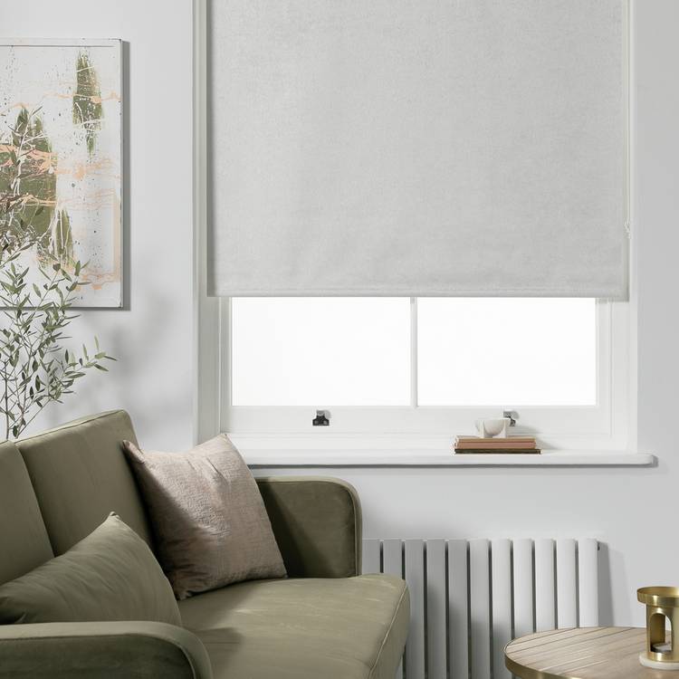 Argos Home Crushed Blackout White Roller Blind - 90cm 0