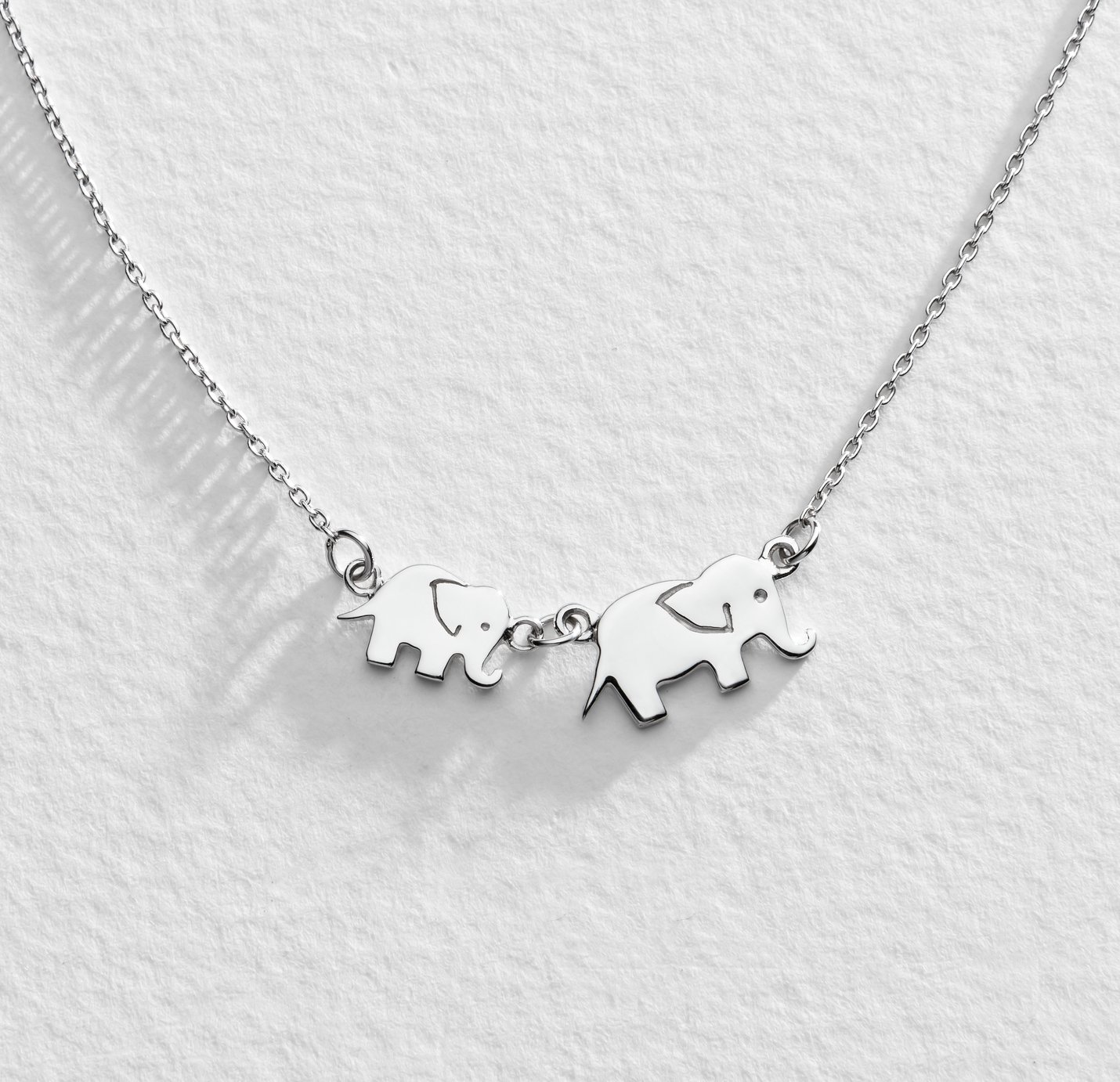 mother and two baby elephants necklace