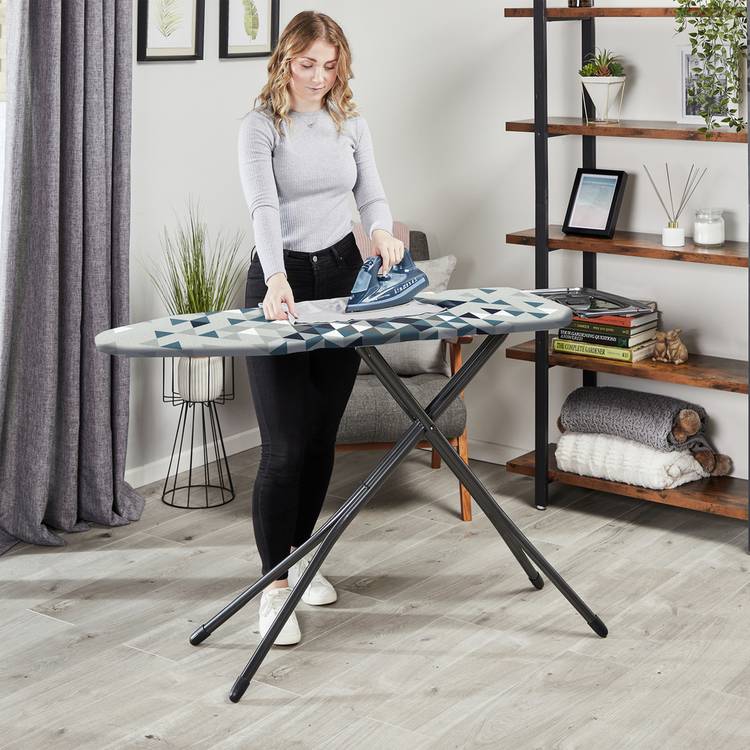 Minky 125 x 45cm Smartfit Reflector Ironing Board Cover 0