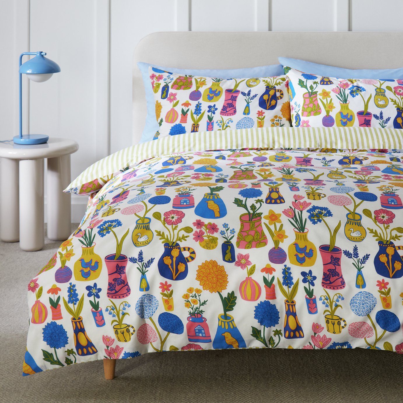 Habitat Floral Vases Print Bedding Set - Double