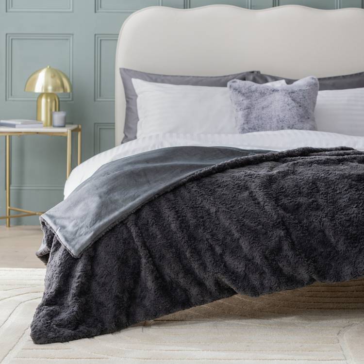 Habitat Faux Fur Textured Throw - Charcoal - 150x200cm 0