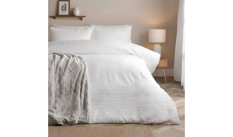 OHS Embossed Seersucker Duvet Cover Set White - Double