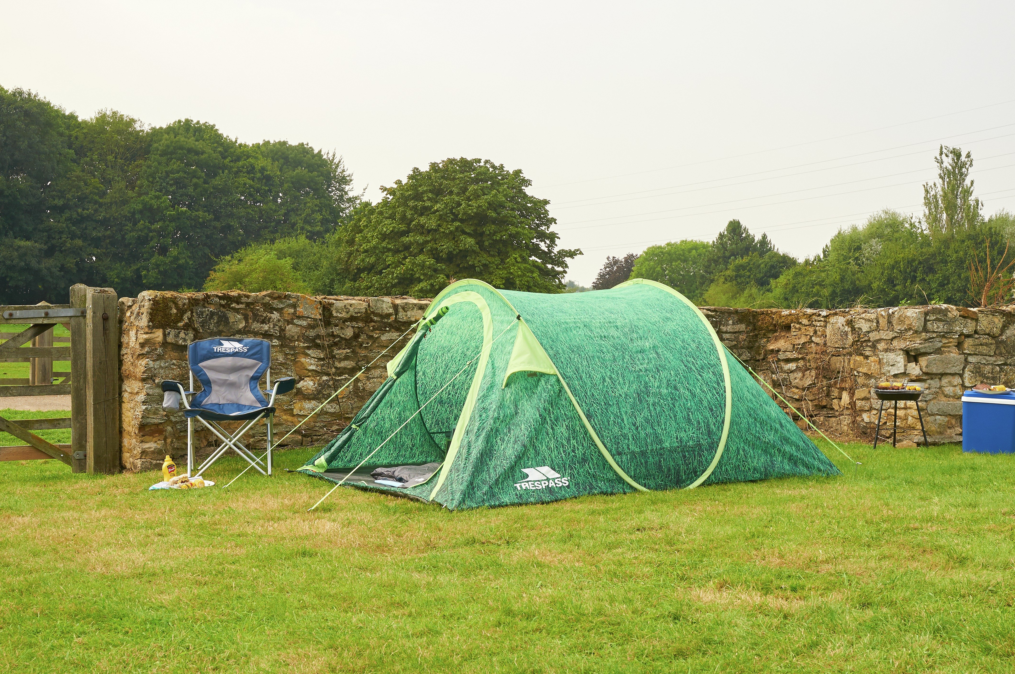 Trespass 4 Man 1 Room Festival Pop Up XL Tent Reviews