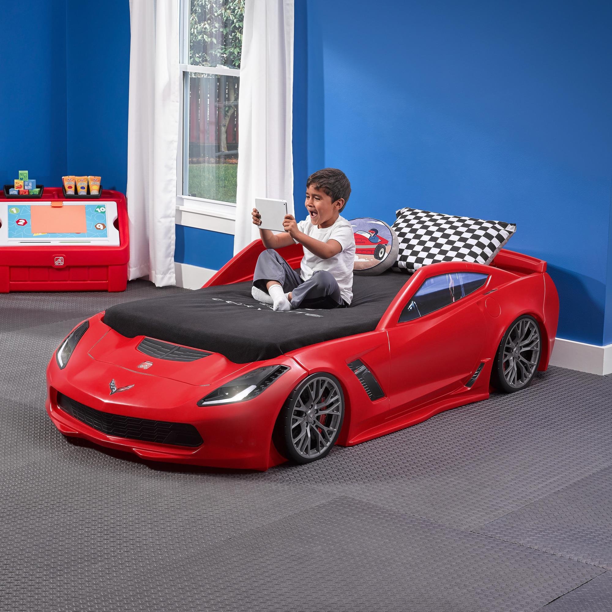 Step2 Corvette Z06 Toddler to Twin Bed with Lights