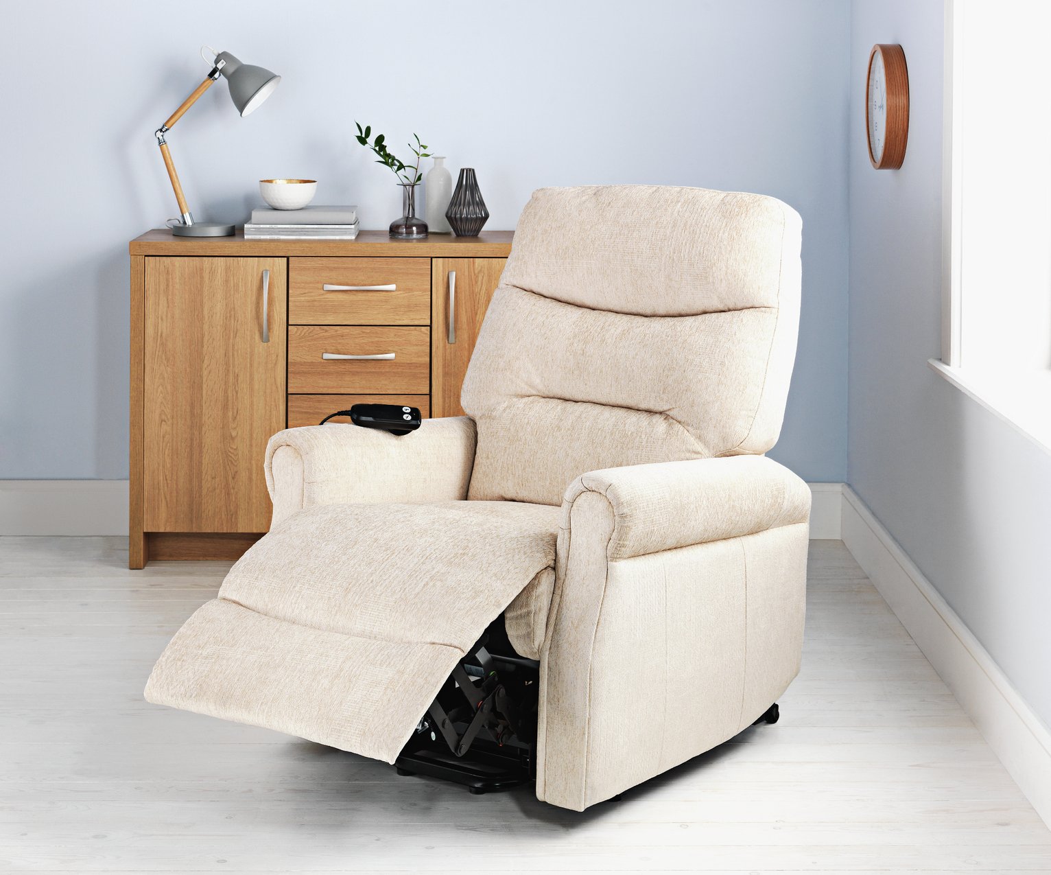 Clarke Riser Recliner Heated Chair Review