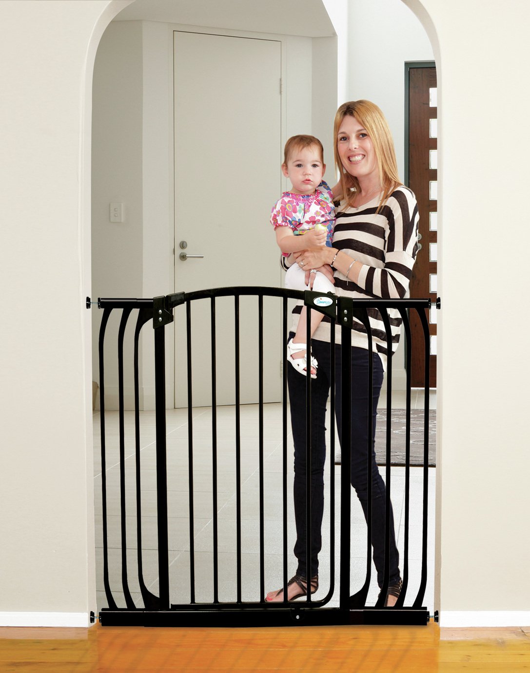 Dreambaby Chelsea Tall Auto-Close Black Gate & Extensions