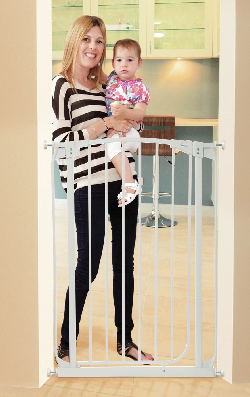 Dreambaby Chelsea Auto-Close 1Mt Tall Safety Gate (71-80Cm)