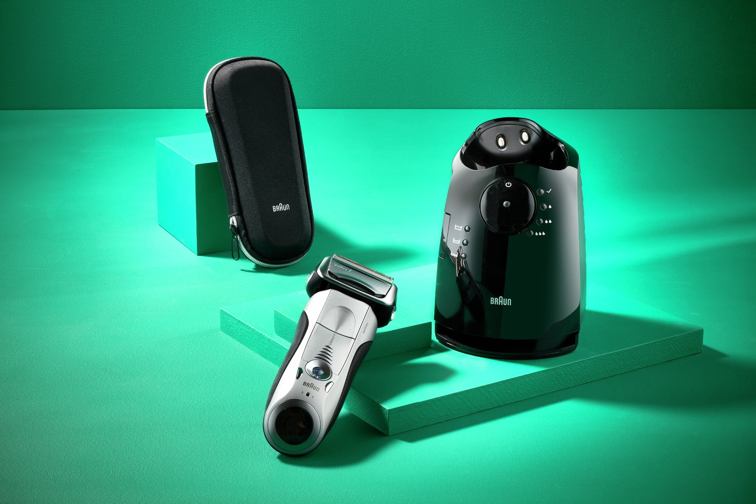 Braun Series 7 Wet and Dry Electric Shaver 7898cc Review