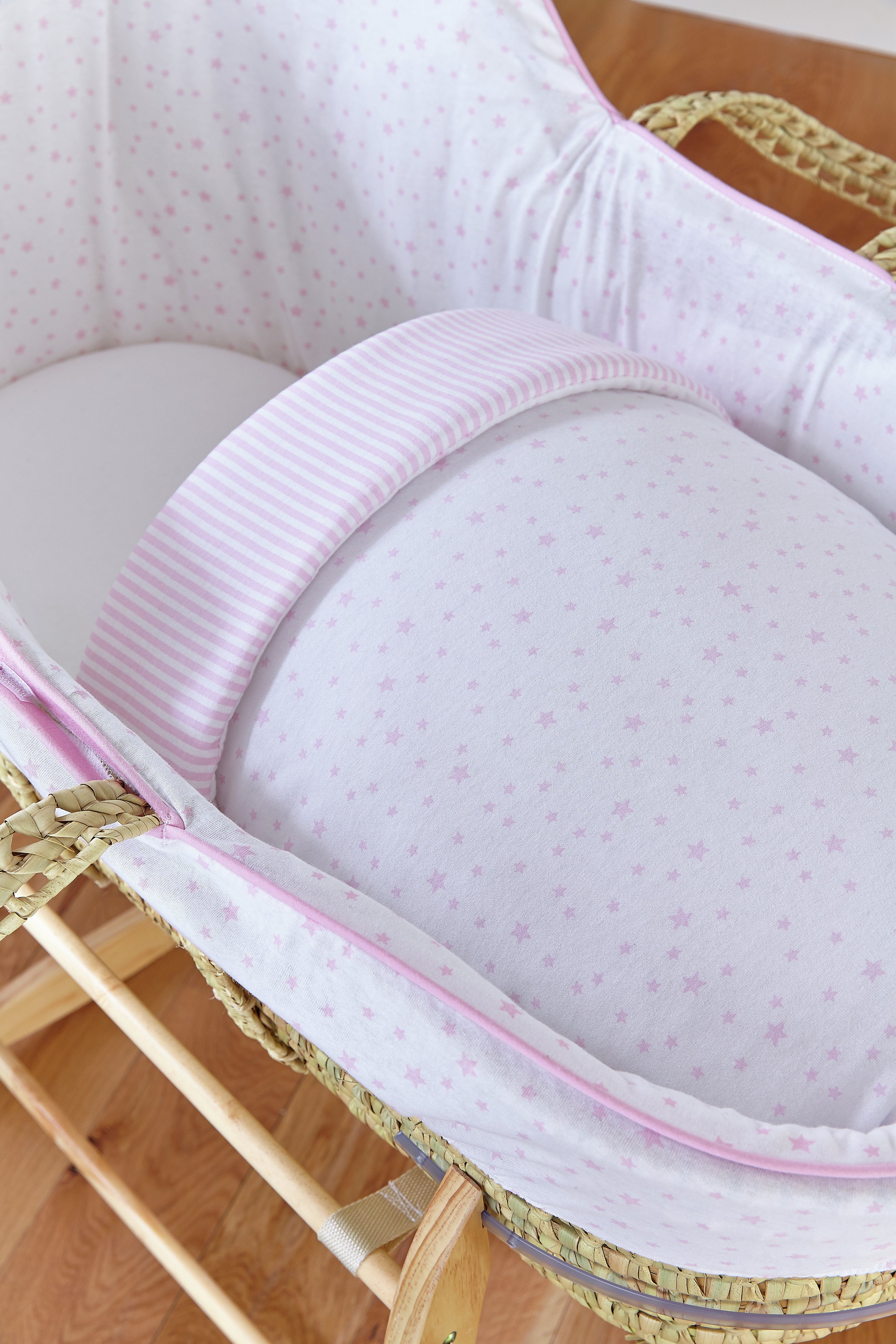 Clair De Lune Stars & Stripes High Top Palm Moses Basket. Reviews