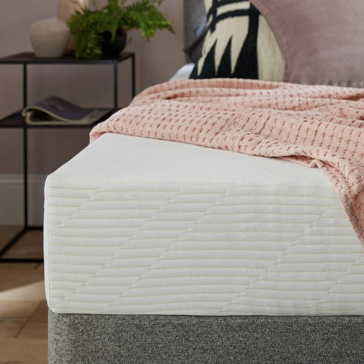 Silentnight Memory Foam Rolled Mattress Medium - Kingsize 0