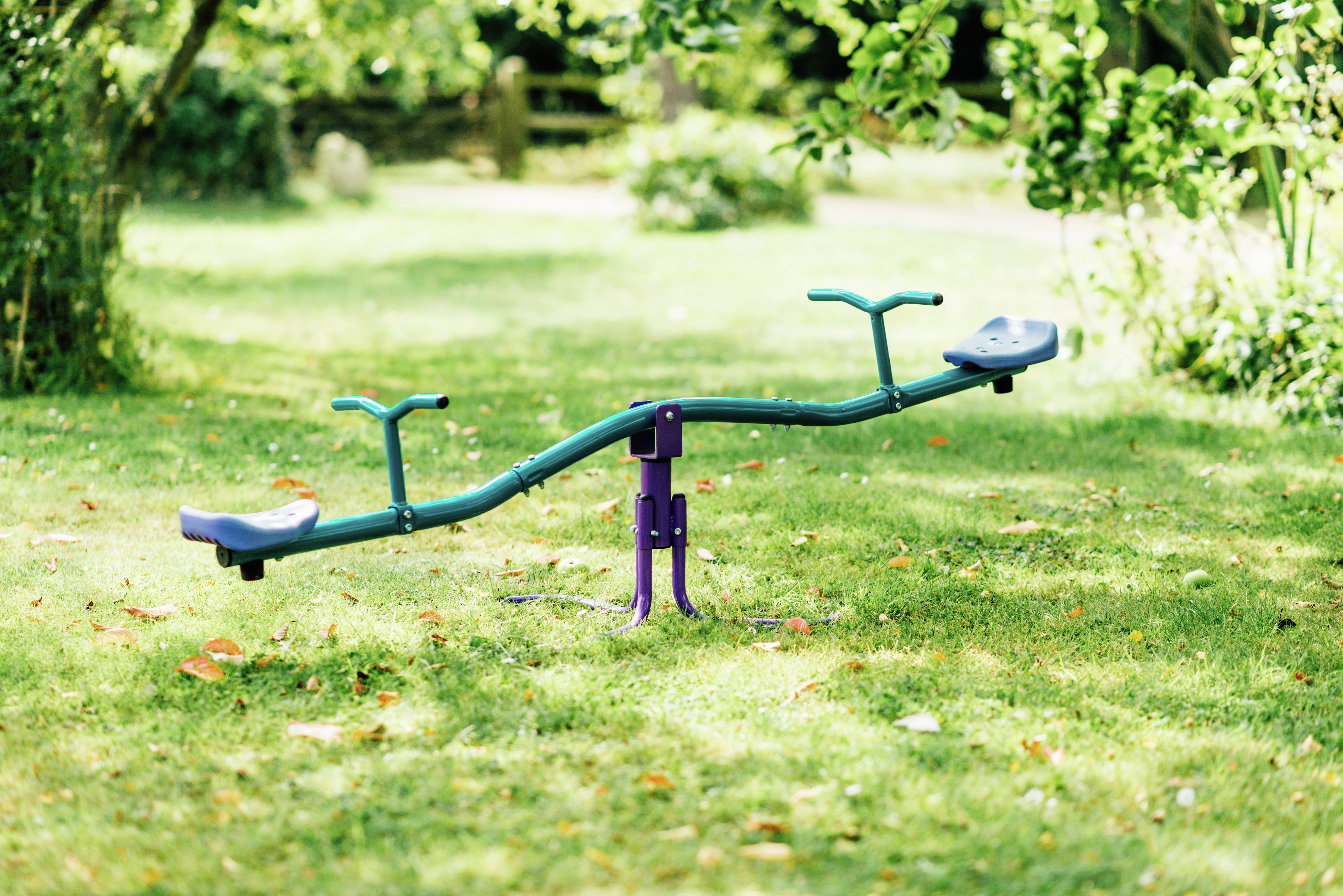 Что означает see saw seen. Seesaw. Качели for Kids see saw. Rotating Seesaw. Seesaw качели для взрослых.