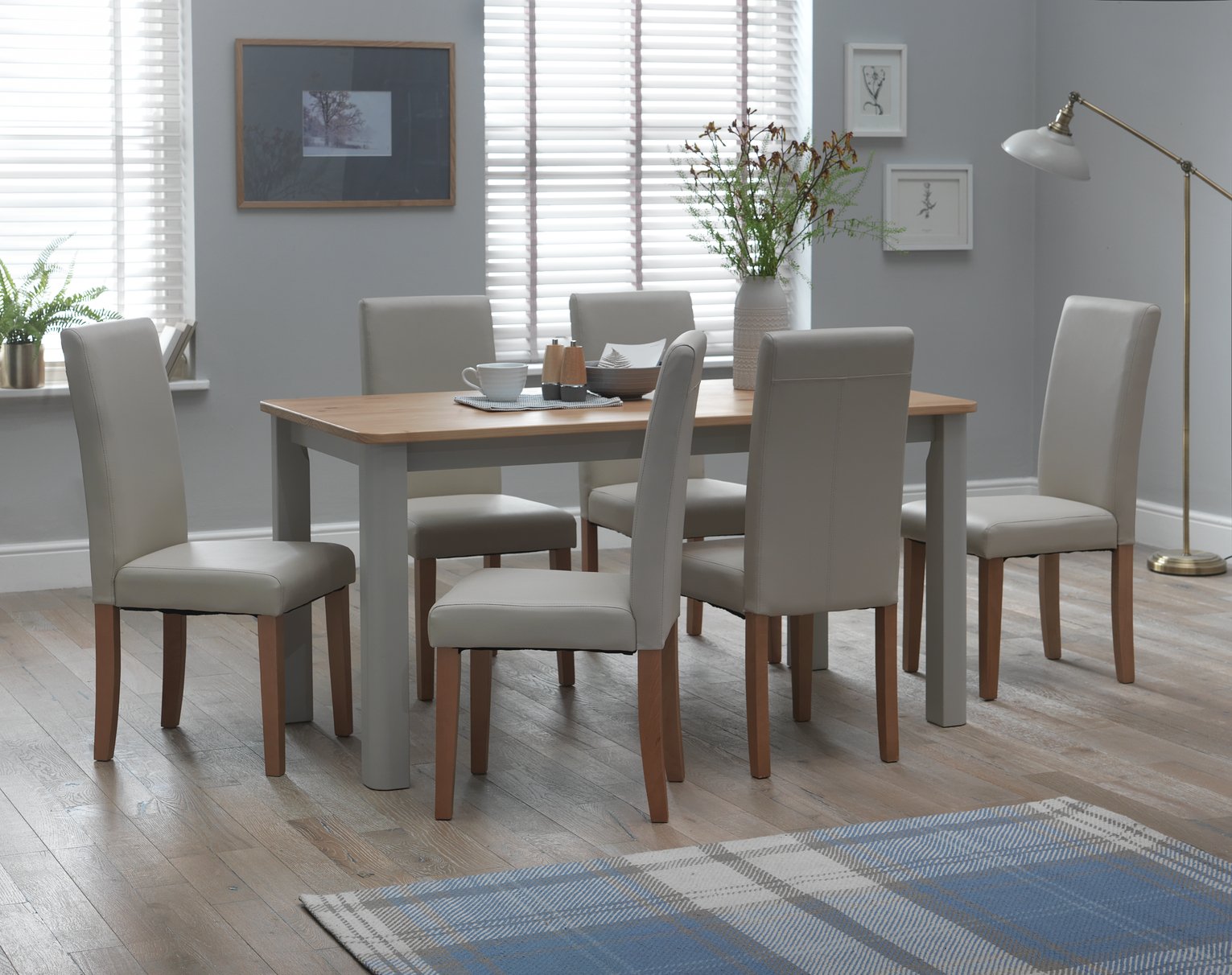 Argos Home Bournemouth Solid Wood Table & 6 Cream Chairs Review