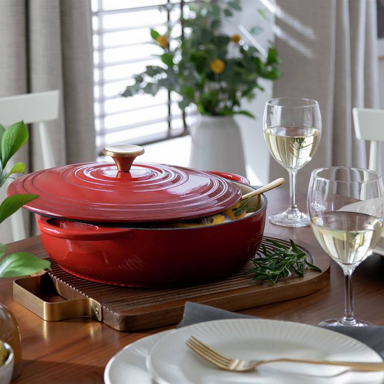 Habitat 4 Litre Cast Iron Shallow Casserole Dish - Red 0