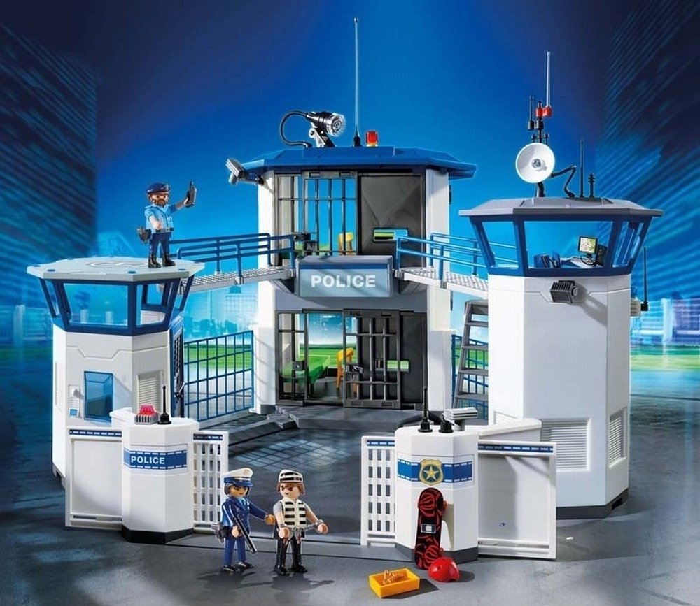 Playmobil 6919 City Action Police Headquarters. Review