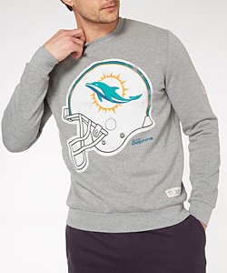 Sweatshirts and hoodies