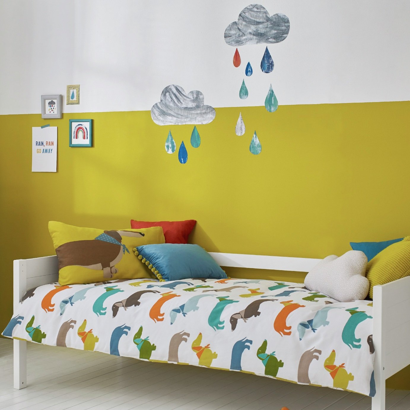 Jango White Day Bed