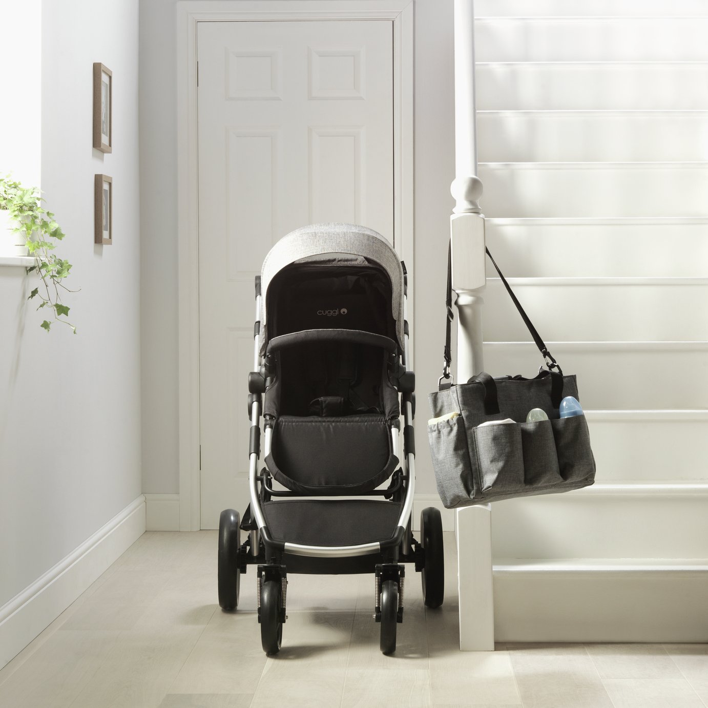 cuggl grey pushchair