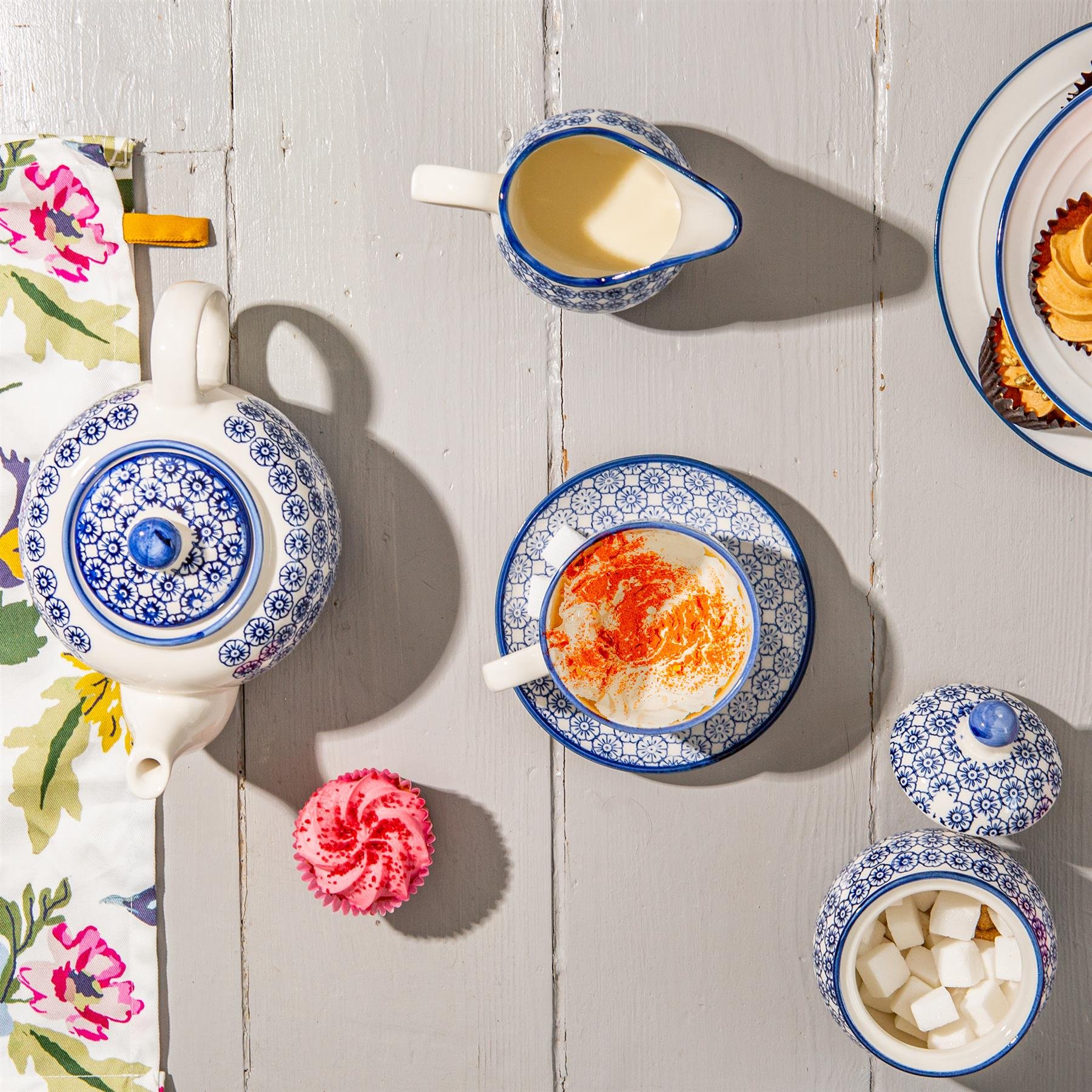 Nicola Spring 15 Piece Hand-Printed Tea Set - Navy - Image 2