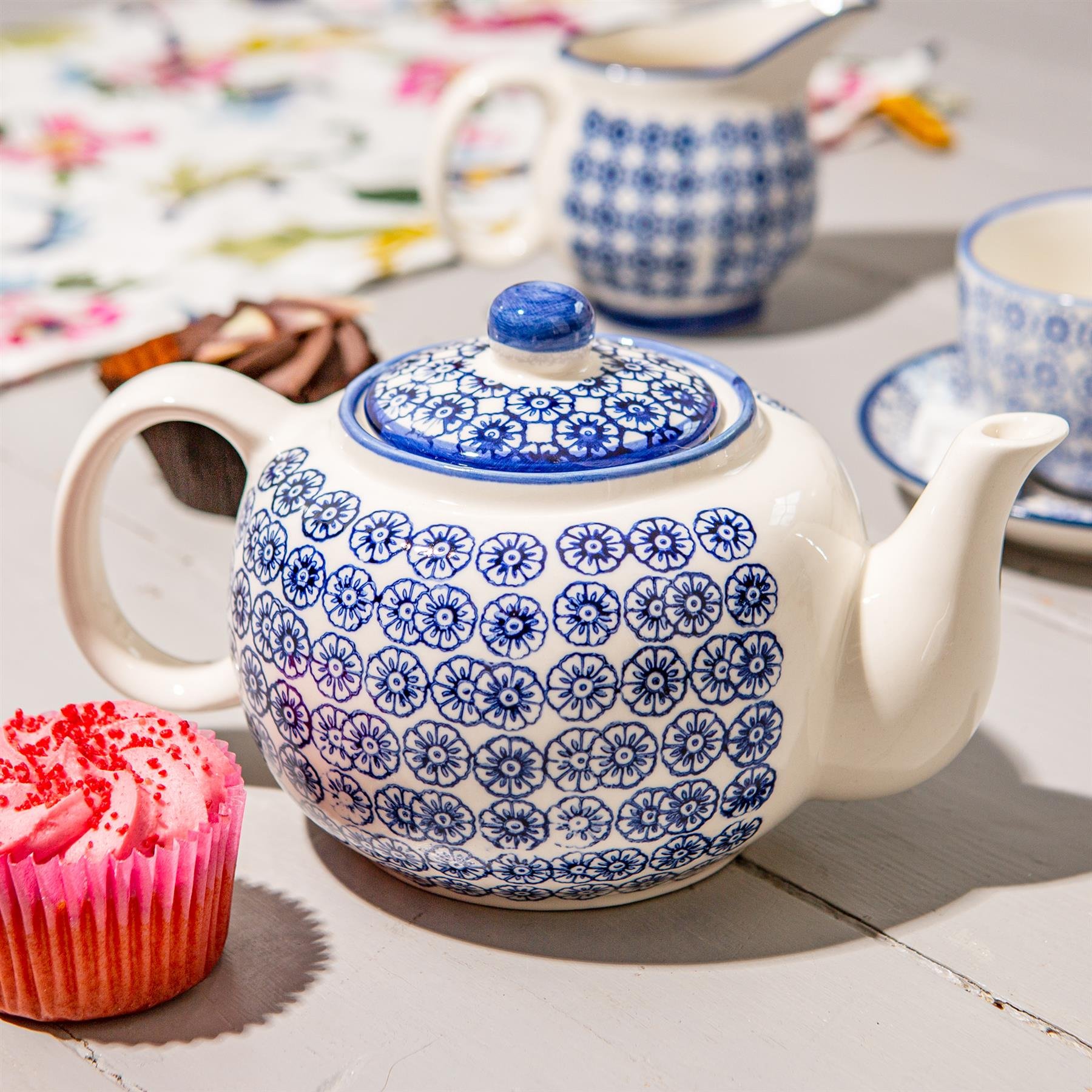 Nicola Spring 15 Piece Hand-Printed Tea Set - Navy - Image 3