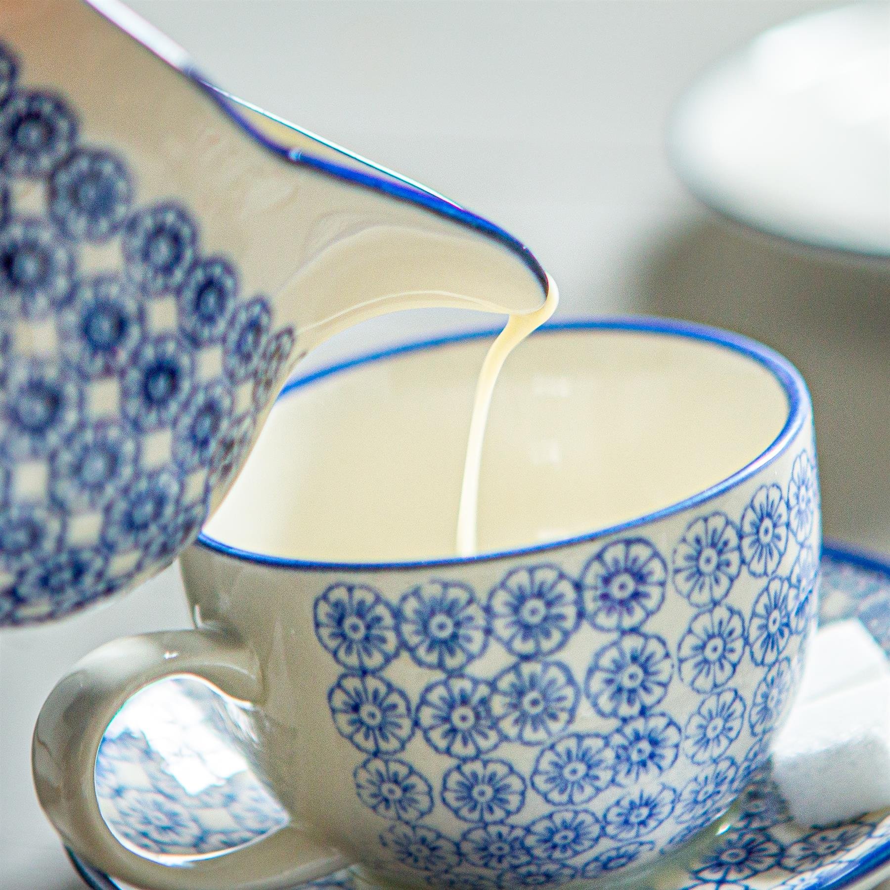 Nicola Spring 15 Piece Hand-Printed Tea Set - Navy - Image 4