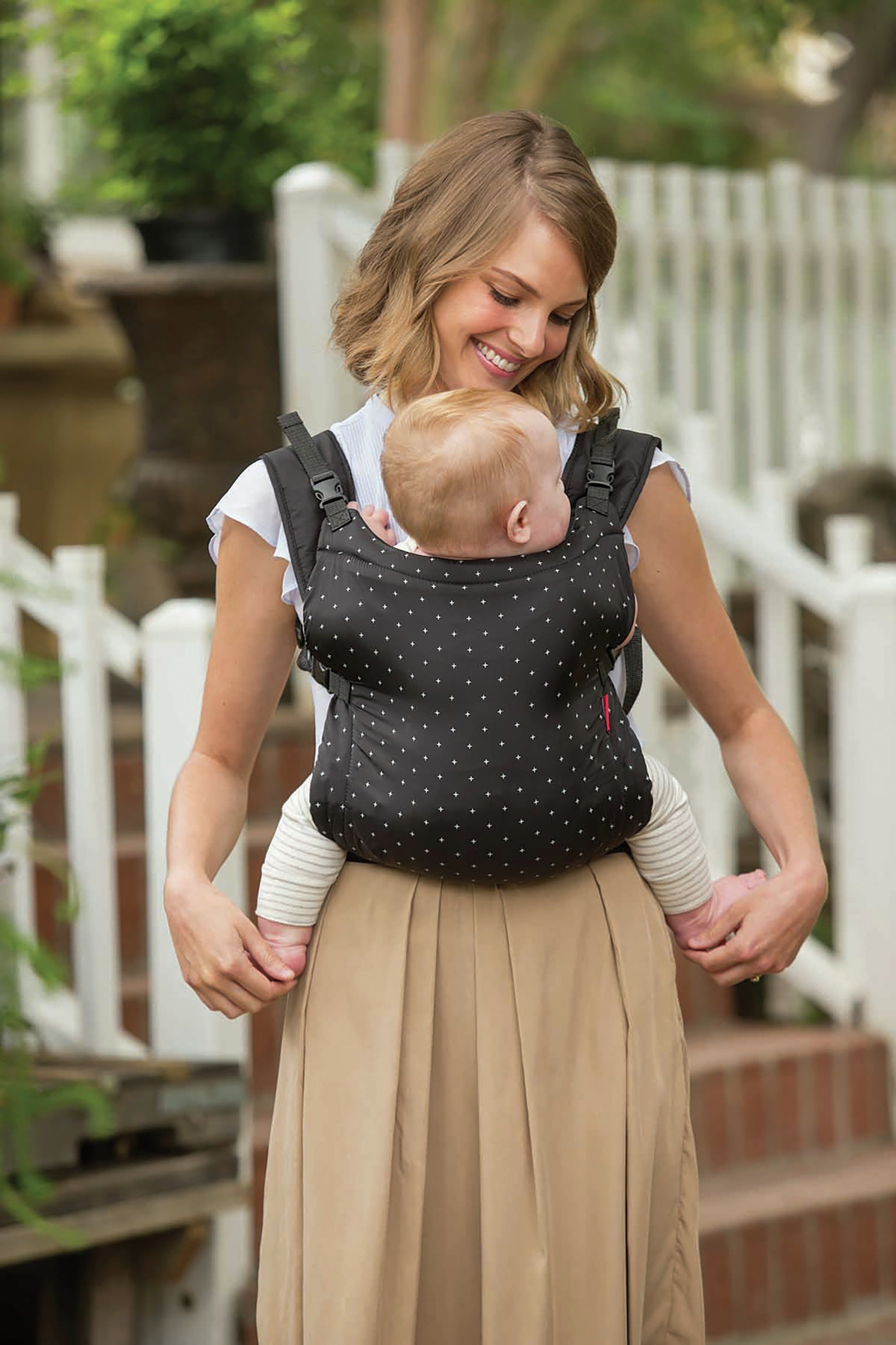 infantino zip travel carrier review