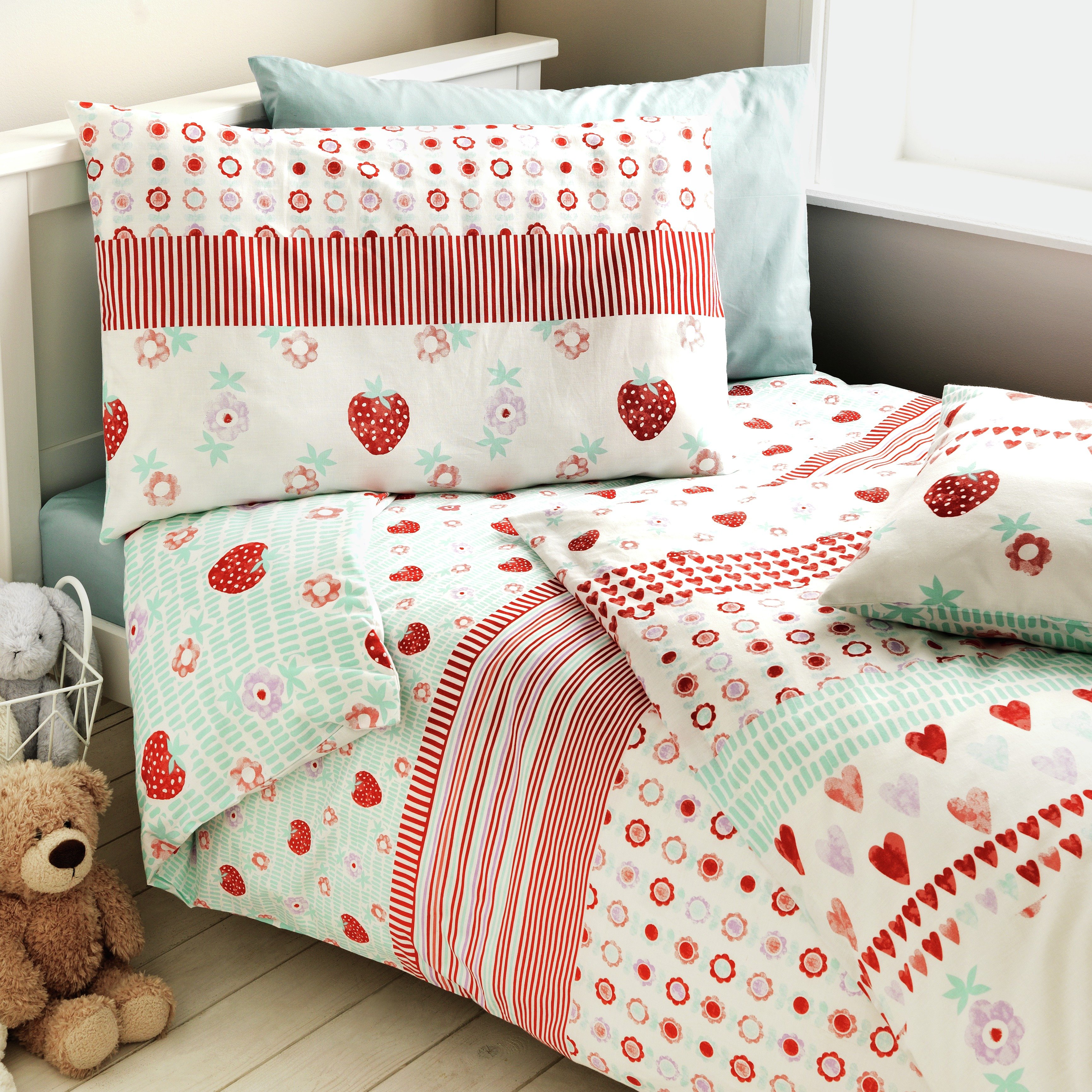 Argos Home Strawberry Twin Pack Bedding Set