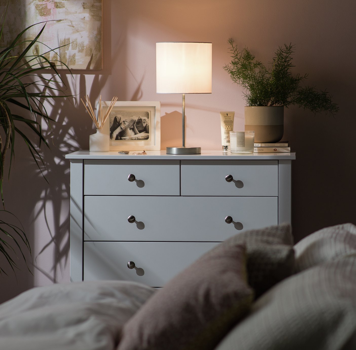 black and white bedside lamps