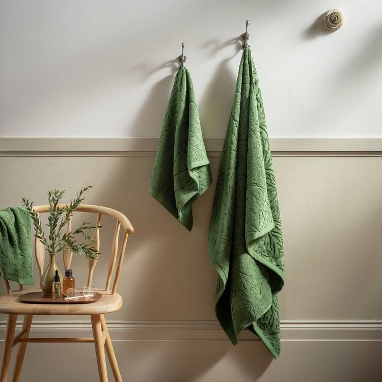 Habitat x Morris & Co. Acanthus Hand Towel - Green 0