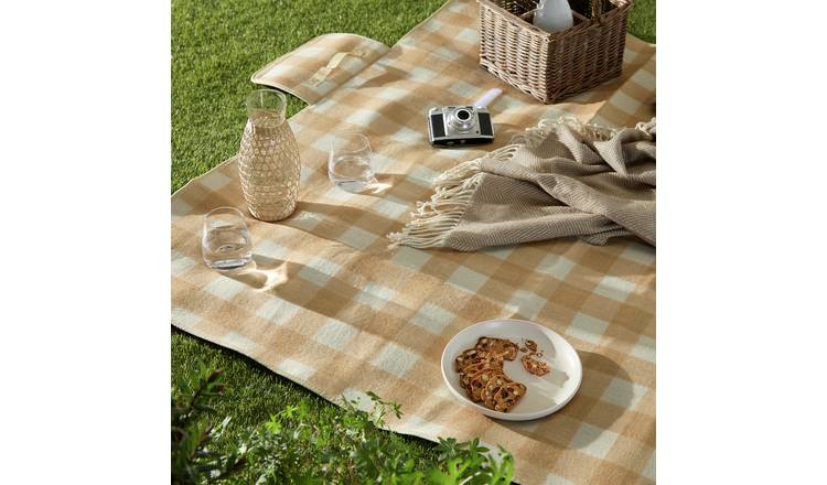 Home Country Check Picnic Rug