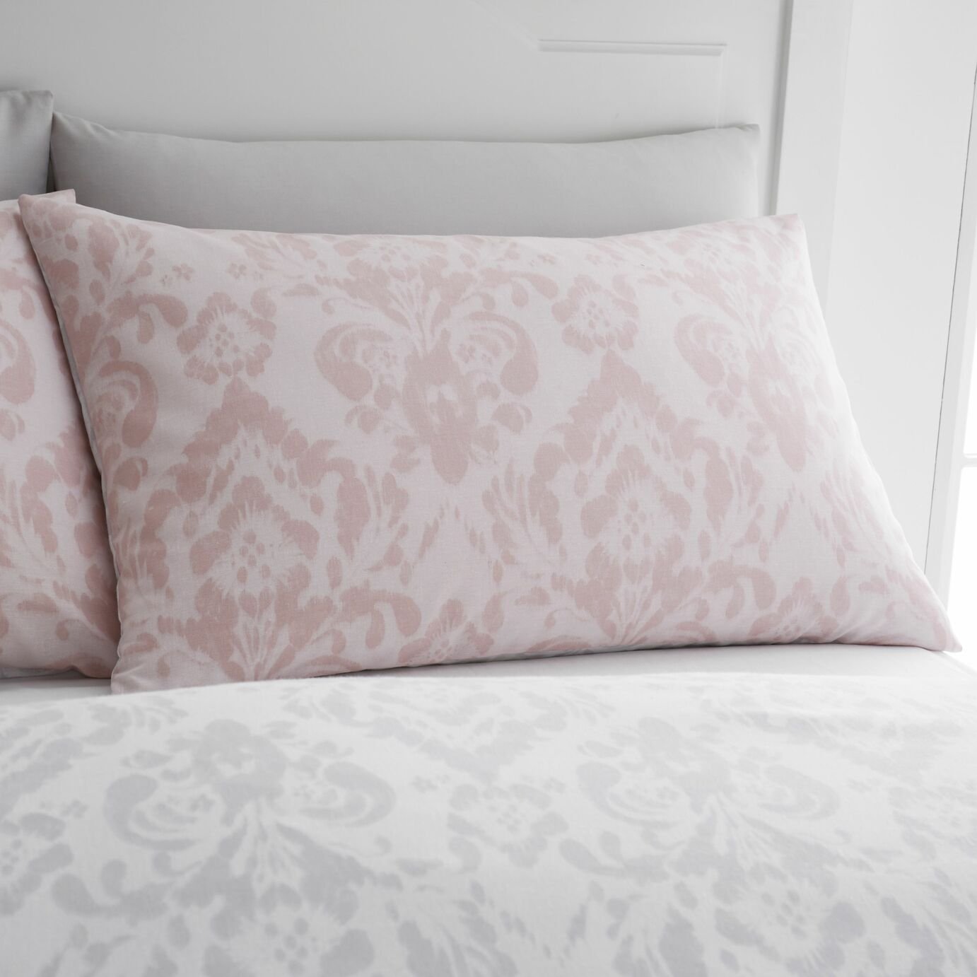 Catherine Lansfield Canterbury Blush Bedding Set Review