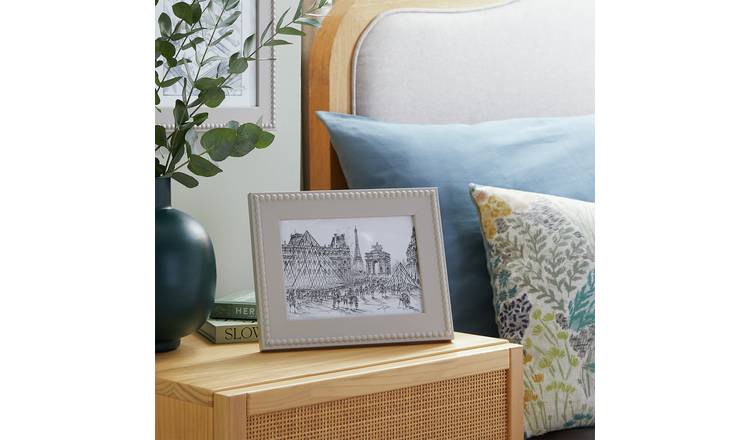 Habitat Grey Beaded Wooden Picture Frame - 4x6"