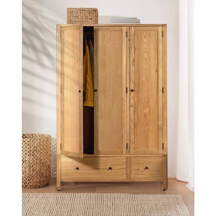 Habitat Finchley 3 Door Wardrobe - Oak 0