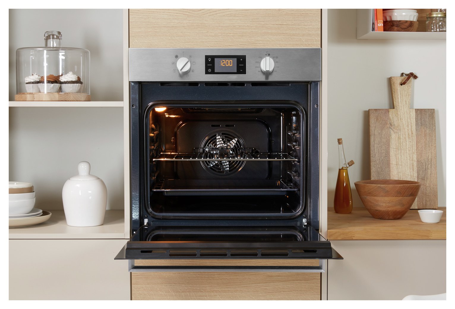 Indesit Aria IFW6340IX Builtin Single Electric Oven Reviews