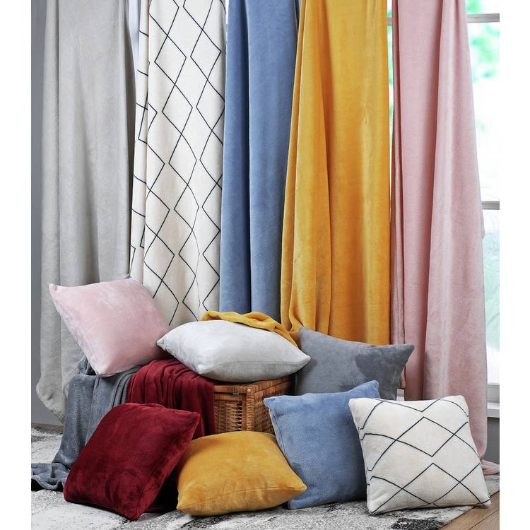 Argos Home Plain Super Soft Fleece Cushion - Berry - 43x43cm 0