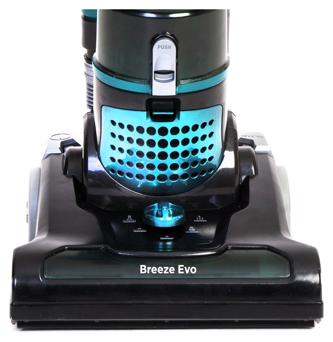 Hoover TH31BO01 Breeze Evo Bagless Upright Vacuum Cleaner Reviews