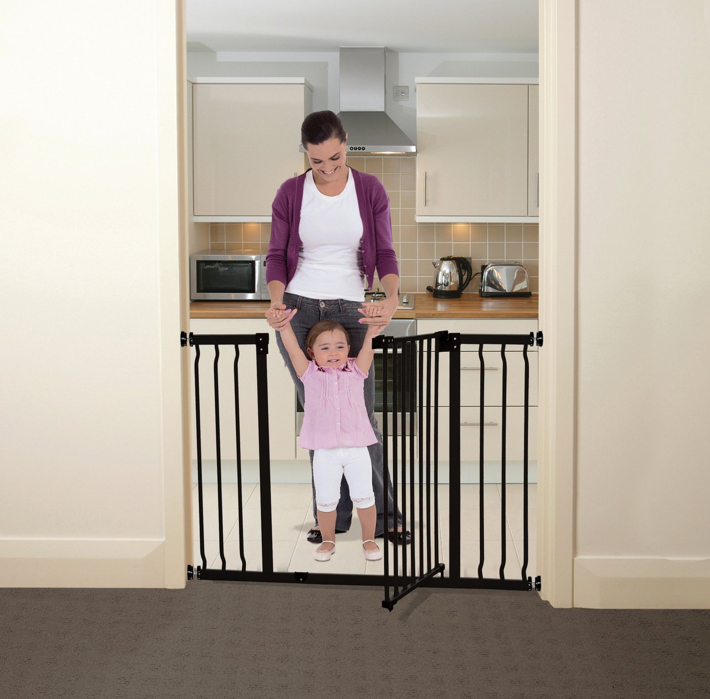 Dreambaby Liberty Xtra-Wide Hallway Gate - Black