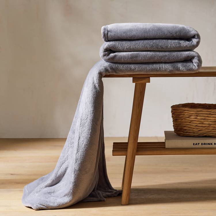 Argos Home Large Fleece Throw - Flint Grey - 200x220cm 0
