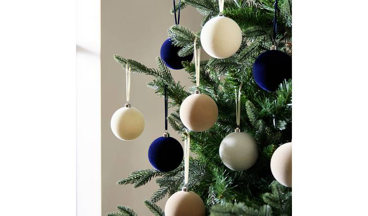 Habitat Pack of 9 Shatterproof Timeless Christmas Bauble