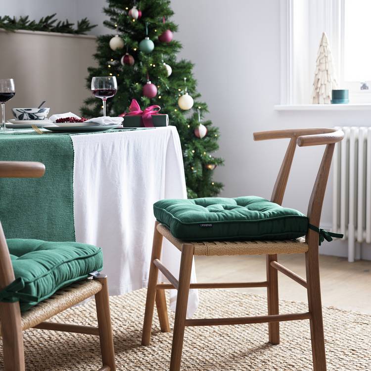 Habitat Cotton Pack of 2 Seat Cushions - Green 0