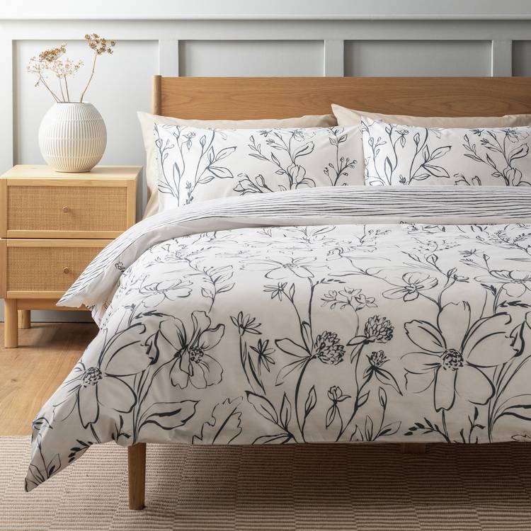 Habitat Loose Linear Floral White Bedding Set - Single 0