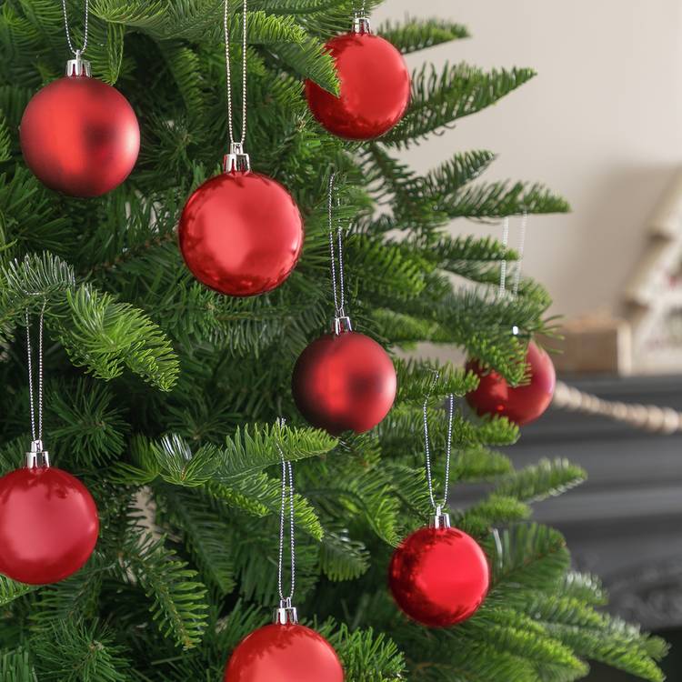 Argos Home Pack of 24 Christmas Baubles - Red 0